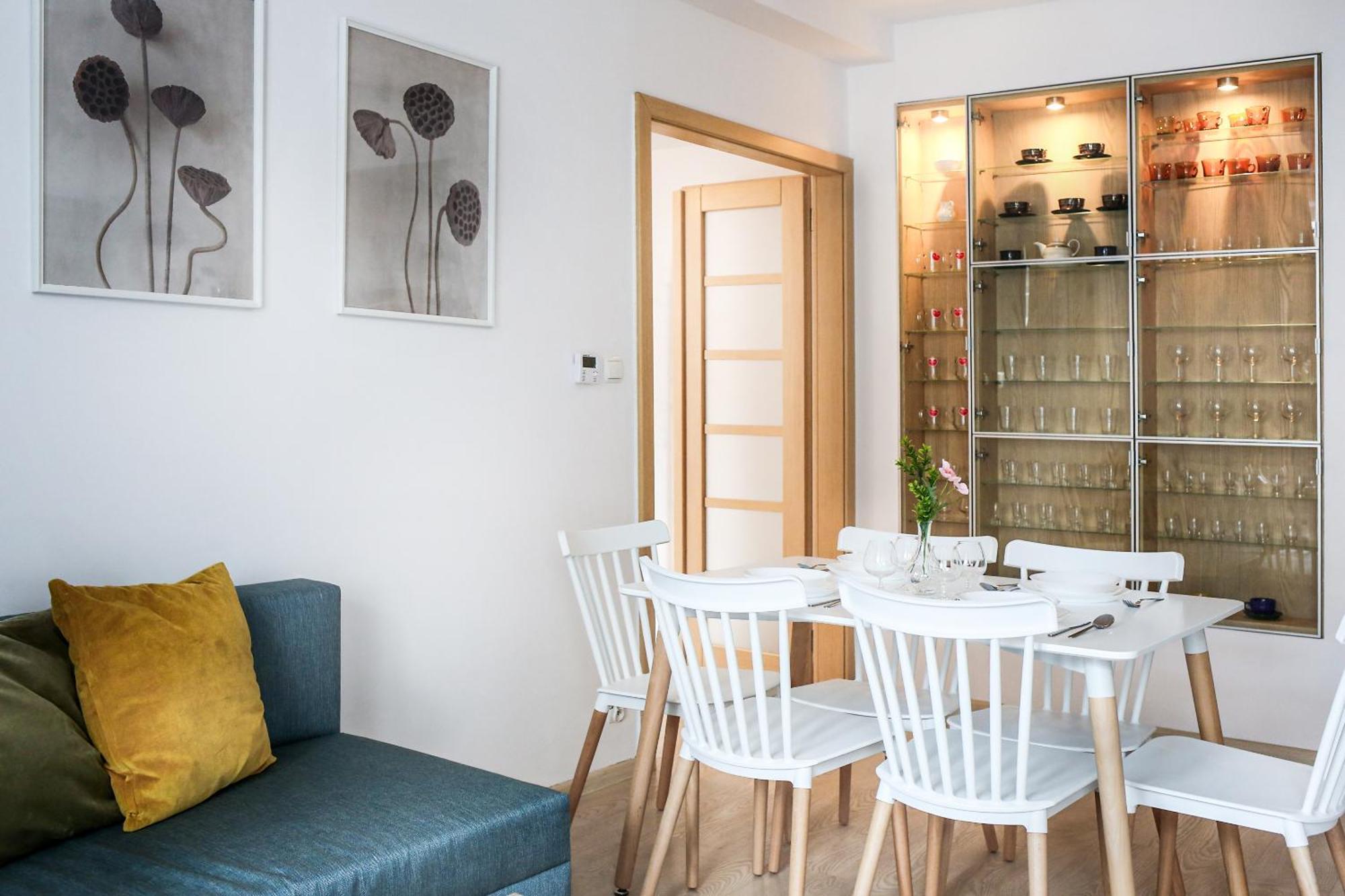 Fully-Furnished Apartment With Air Conditioning For Families, Cracow Old Town Cracovia Exterior foto